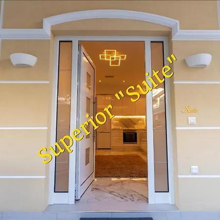 Vasilios Exarhos 公寓式酒店 Paralía