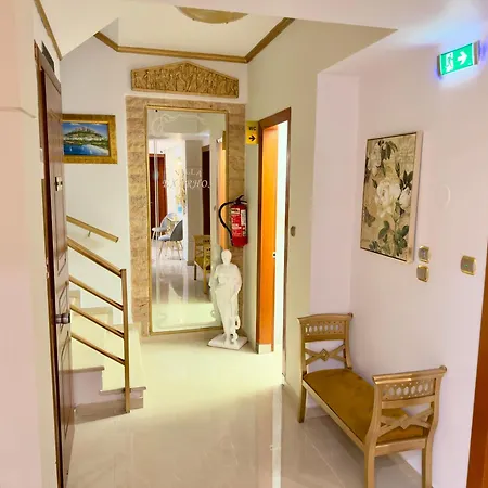 Vasilios Exarhos Aparthotel