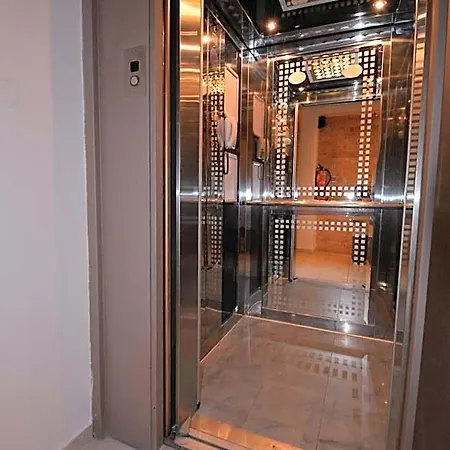 Vasilios Exarhos 公寓式酒店 3*