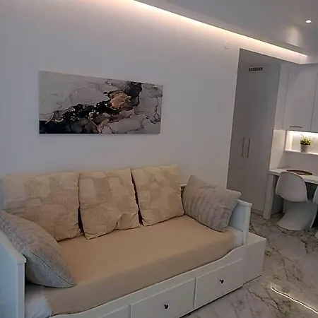 Vasilios Exarhos 3* Paralía