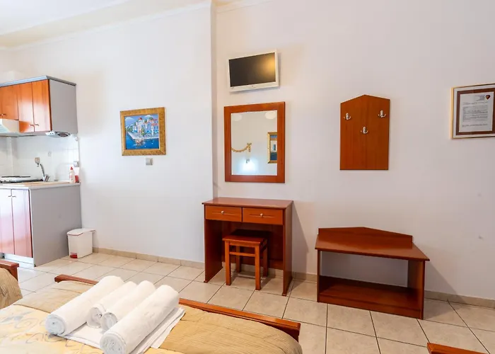 Vasilios Exarhos 公寓式酒店 3*