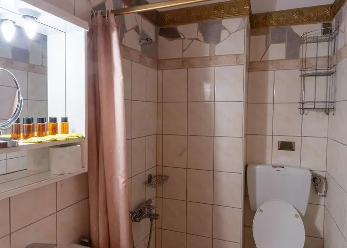 Vasilios Exarhos 公寓式酒店 Paralía